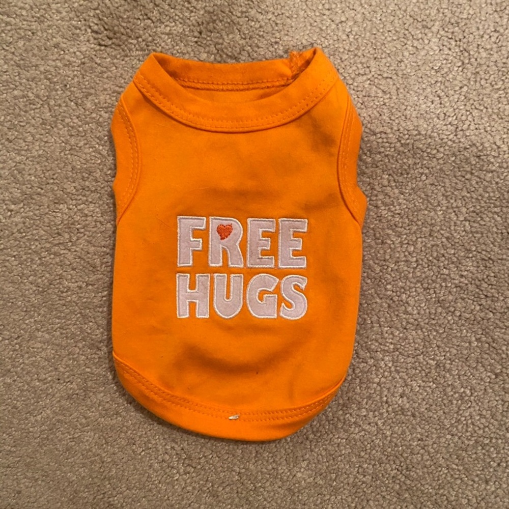 Free hugs sweater